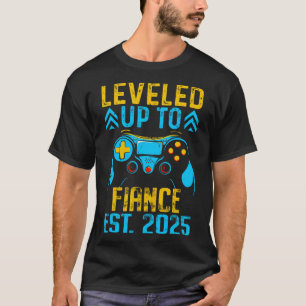 I Levelled Up To Fiance 2025 Gamer Groom Just Enga T-Shirt