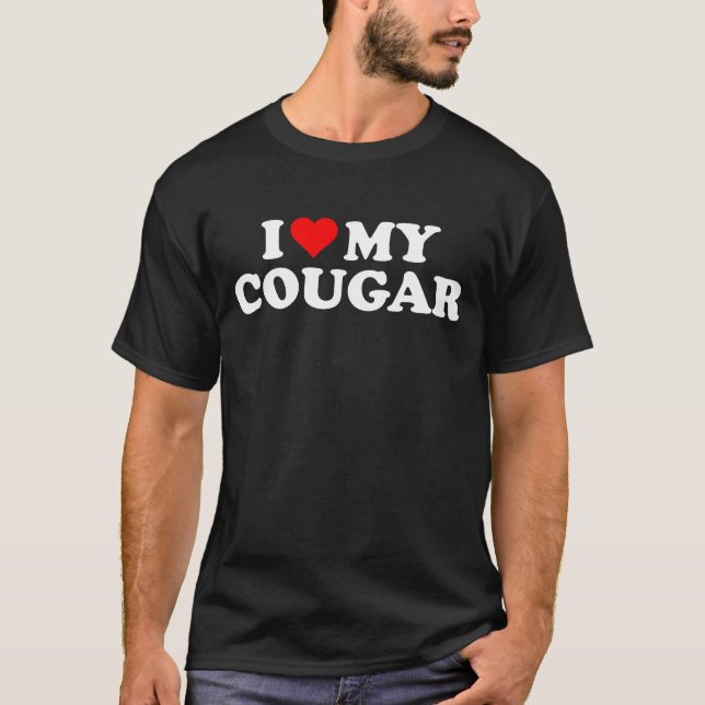 I Love Cougars Funny Cougar Valentine's Day 3BK1 T-Shirt (Front)
