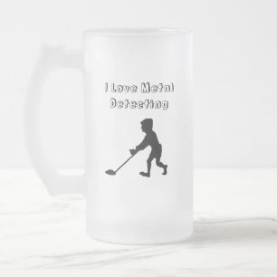 I Love Metal Detecting Man With Detector Frosted Glass Beer Mug