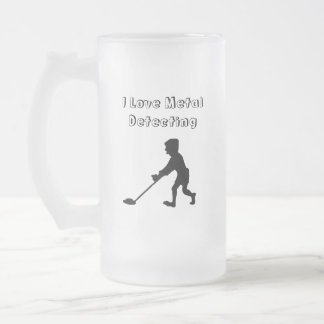 I Love Metal Detecting Man With Detector Frosted Glass Beer Mug