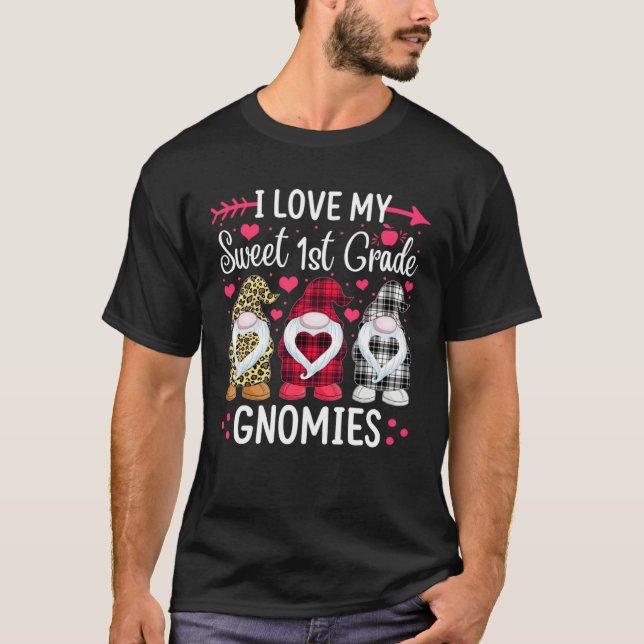 I Love My Sweet 1st Grade Gnomies Teacher Gnome Va T-Shirt (Front)