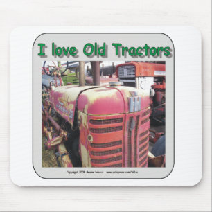I love old International Harvester tractors Mouse Mat