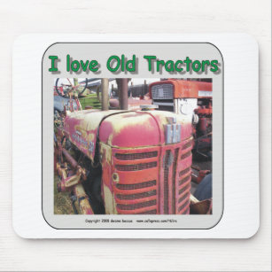 I love old International Harvester tractors Mouse Mat
