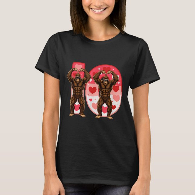 I-o Couples Matching Funny Bigfoot In Midwestern V T-Shirt (Front)