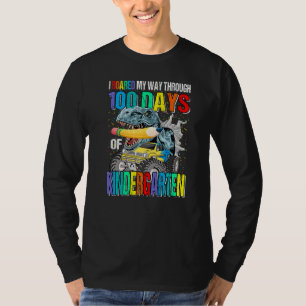 I Roared My Way Through 100 Days Of Kindergarten D T-Shirt