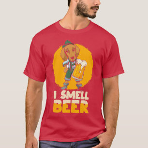 I smell beer dog in Bavarian oufit German Party T-Shirt