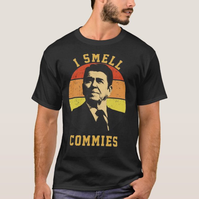 i smell commies Classic T-Shirt (Front)