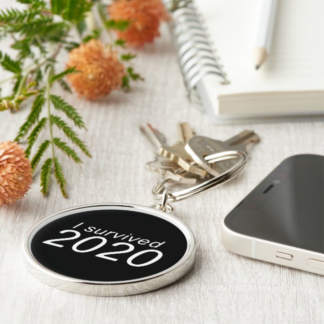 "I survived 2020" (DARK) Key Ring (Side)