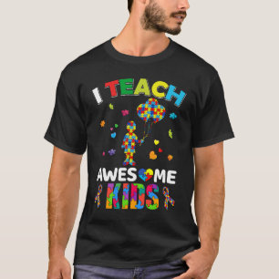 I Teach Awesome Kids Autism Awareness Teacher Men T-Shirt