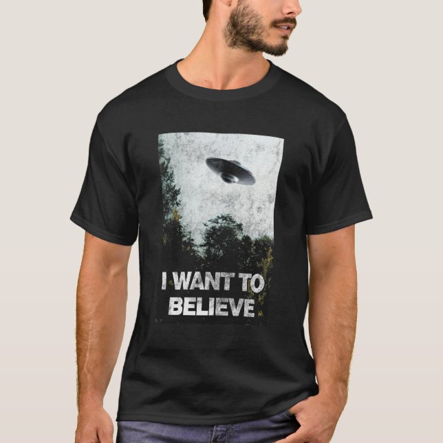 I Want To Believe Area 51 Ufo Alien Abduction T-Shirt (Front)