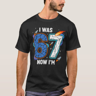 I Was 6 Now I'M 7 Outer Space 7Th Birthday T-Shirt