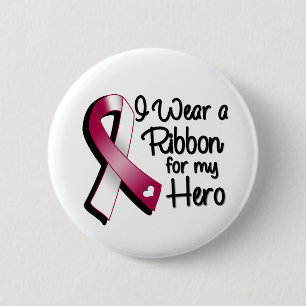 I Wear a Burgundy and White Ribbon For My Hero 6 Cm Round Badge