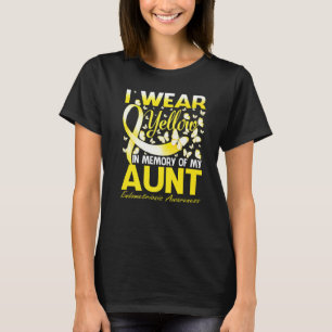I Wear Yellow In Memory Of My Aunt Endometriosis A T-Shirt