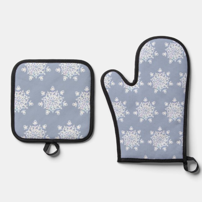 Ice blue snowflake oven mitt & pot holder set (Front)