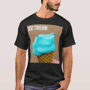 Ice cream with waffle macro T-Shirt