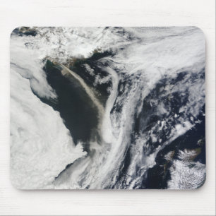 Iceland�s Eyjafjallaj�kull volcano Mouse Mat