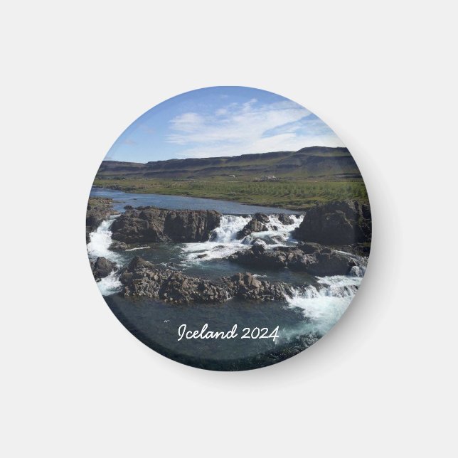 Icelandic landscape magnet (Front)
