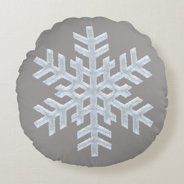 Icy White Frozen Snowflake Elegant Christmas Grey Round Cushion (Front)