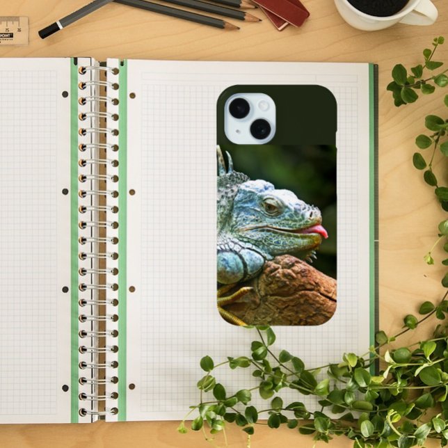 Iguana Resting on Log with Tongue Out Case-Mate iPhone Case (Creator Uploaded)
