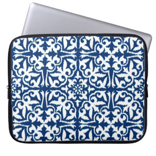 Ikat damask pattern - Cobalt Blue and White Laptop Sleeve