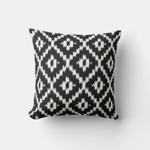 Ikat pattern - Black and white Cushion
