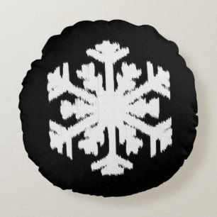 Ikat Snowflake - Black and white Round Cushion