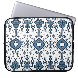 Ikat, tribal, ethnic seamless ornament. laptop sleeve