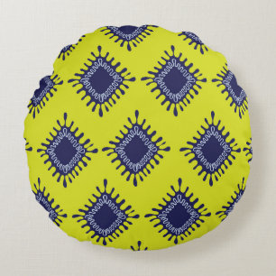 Ikat Tribal: Stylish Modern Pattern. Round Cushion