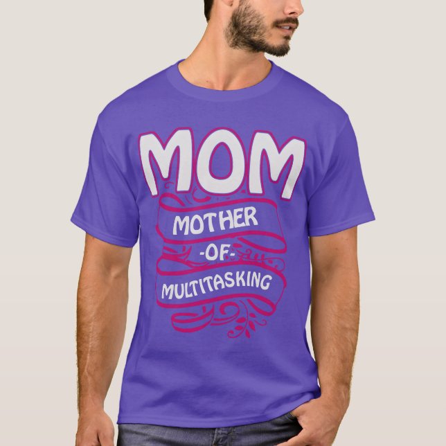 Illustration of Mum For Mothers Day retro T-Shirt (Front)