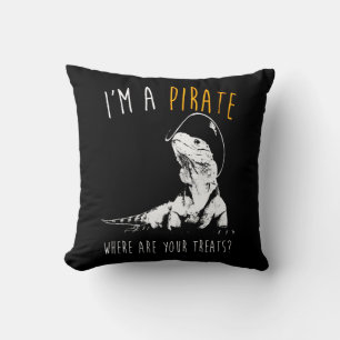 I'm a pirate Iguana Cushion