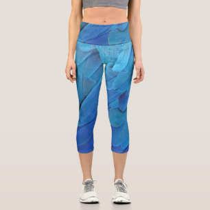 I'm blue - parrot feathers close up  capri leggings