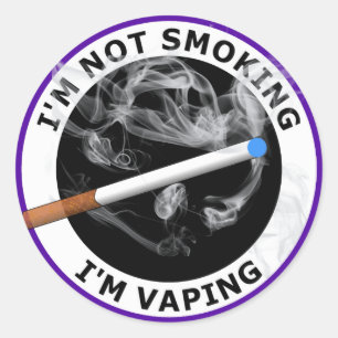 I'M NOT SMOKING I'M VAPING CLASSIC ROUND STICKER