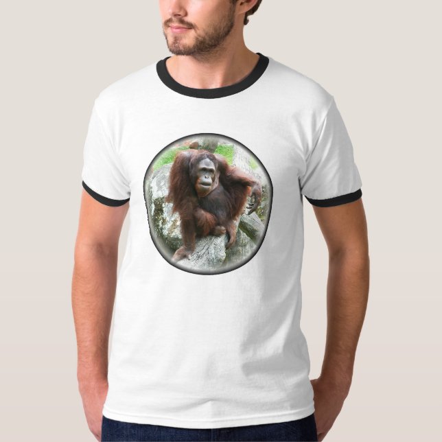 I'm very eye catching!! T-Shirt (Front)
