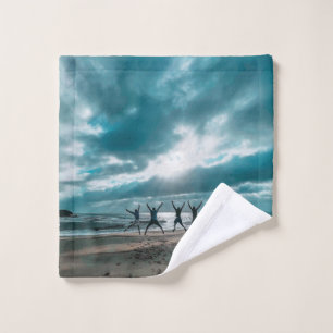 ime Spent With Family Quote Wood Square Wall Clock Wash Cloth