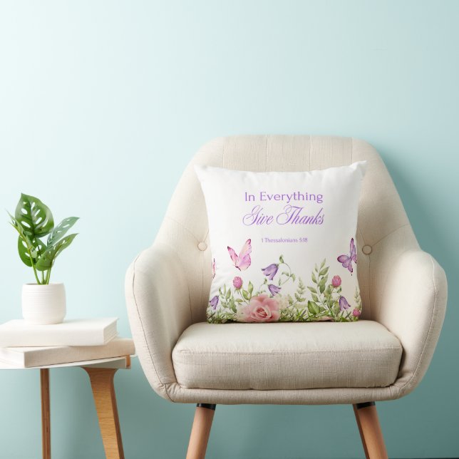In Everything Give Thanks Throw Pillow (Chair)