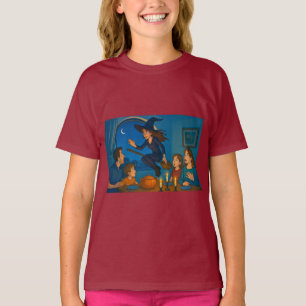 In Halloween welcome the witches! T-Shirt