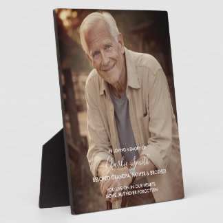 In Loving Memory: Photo and message on easel stand Plaque