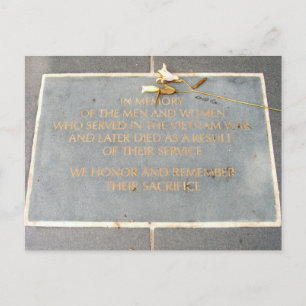In Memory Plaque   Vietnam Veterans Memorial Postcard