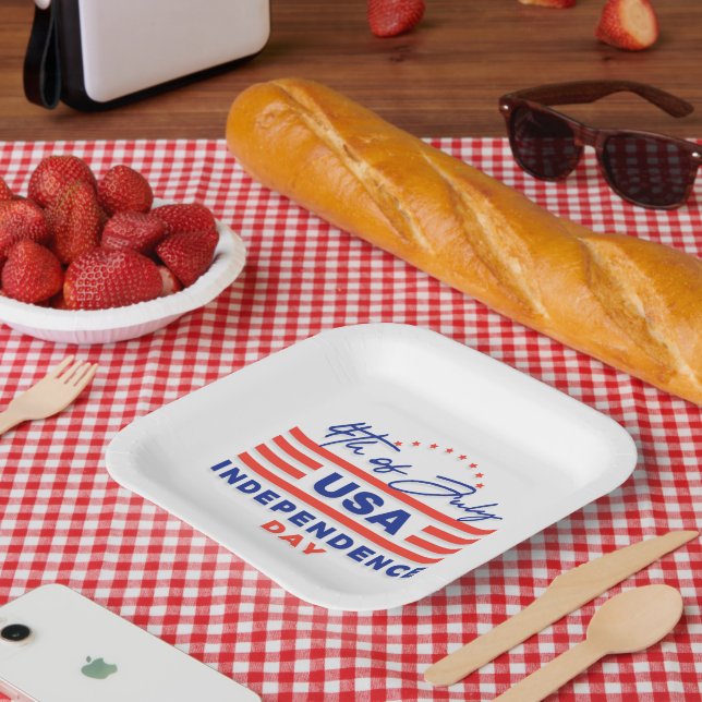 Independence Day Celebration Paper Plates (Picnic)