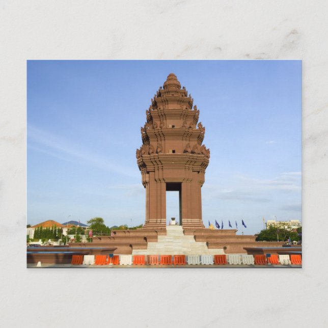Independence Monument in Phnom Penh Postcard (Front)