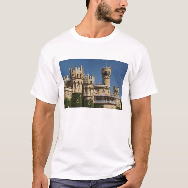 INDIA, Karnataka, Bangalore: Bangalore Palace T-Shirt (Front)