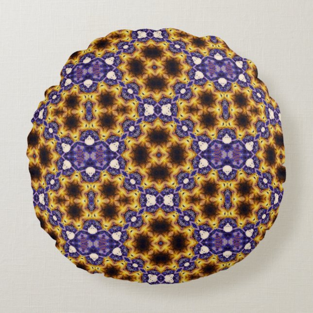 Indian Mandala Geometric Art Deco Seamless Pattern Round Cushion (Front)