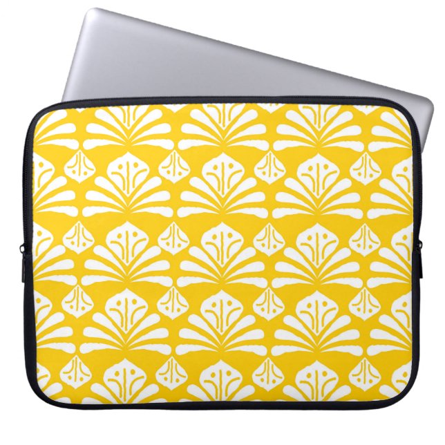 Indonesian batik typical design, combination of ka laptop sleeve (Front)