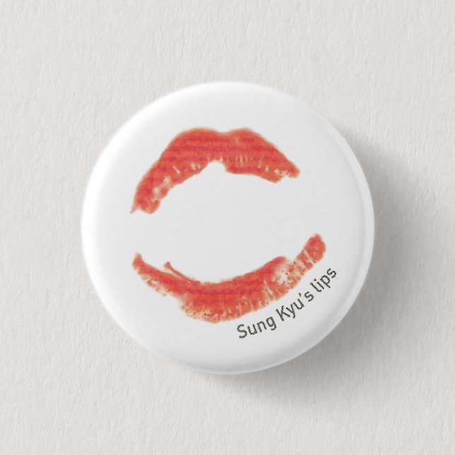 Infinite Sunggyu Kiss mark Button (Front)