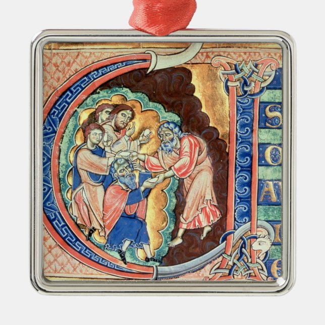 Initial Letter 'V'  Visio Abdie Metal Tree Decoration (Front)