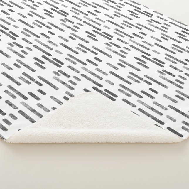 Inky Rounded Lines Pattern | Graphite on White Sherpa Blanket (3/4)