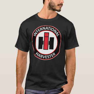 International Harvester round patch. Perfect Gift  T-Shirt