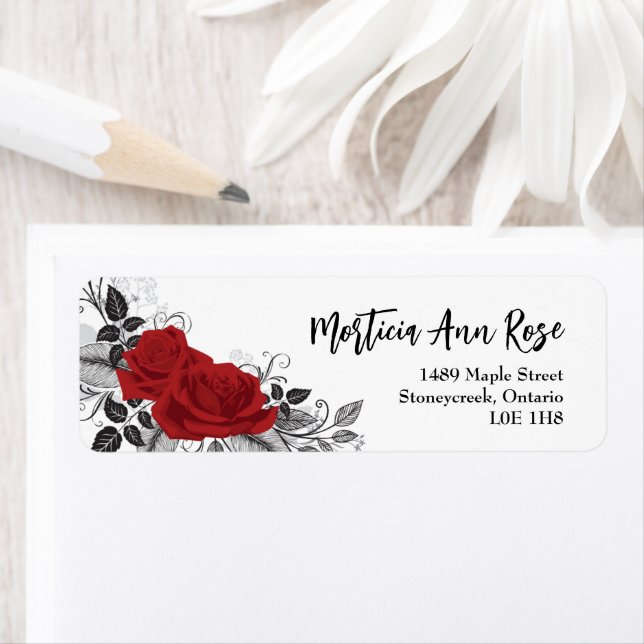 Intertwined Romantic Red Rose Return Address Label (Insitu)