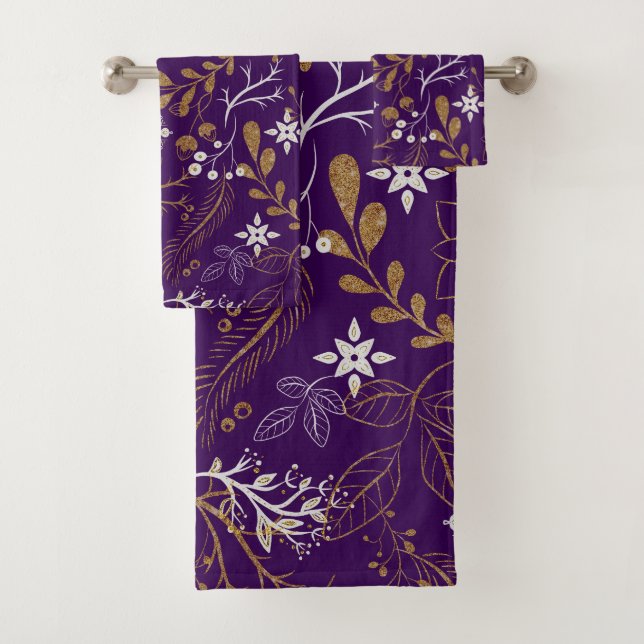 Intricate floral pattern with gold and white  bath towel set (Insitu)