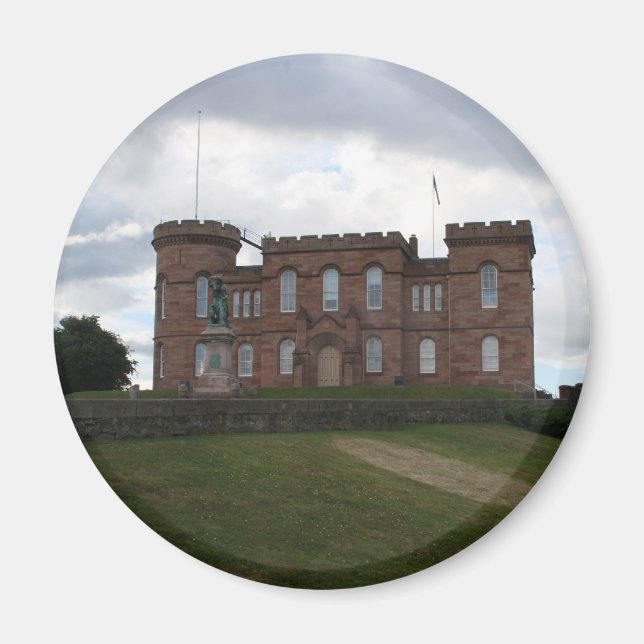 inverness castle magnet (Front)